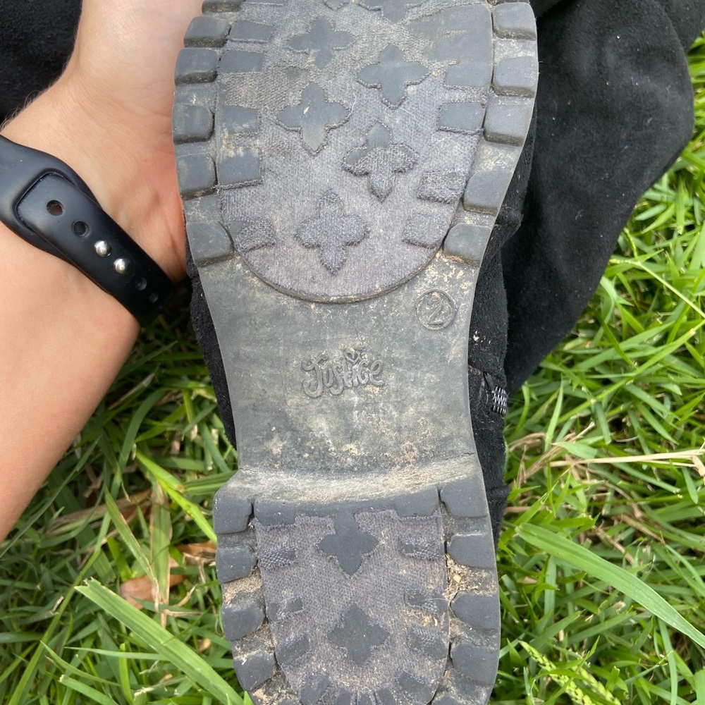 Justice Boots - Picture 2 of 2